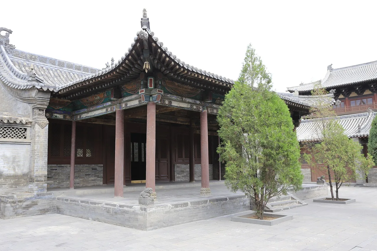 Huayan Temple timber hall courtyard, Datong old city, Shanxi